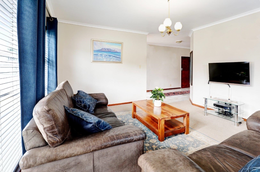 6 Bedroom Property for Sale in De Tijger Western Cape